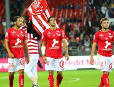 IM体育网页版登录入口-里尔主场轻松获胜，士气高昂