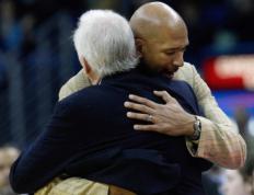 IM体育下载-火箭再胜骑士，保罗得分上双的简单介绍