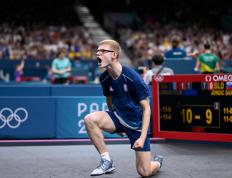 IM体育App下载-包含英格兰队轻取奥地利队，马龙高光表现的词条