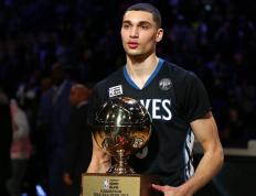 IM体育社区互动入口-当卡塔尔在加时绝杀巴西，巴尔韦德在NBA接管比赛，唯一性时刻的破壁宣言