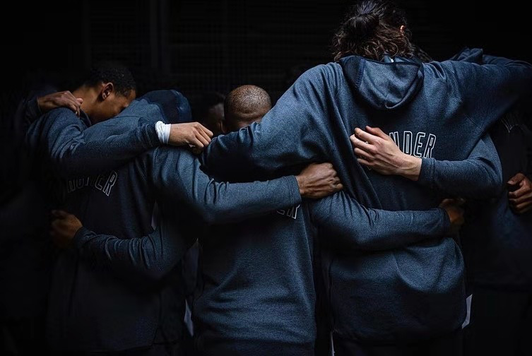 IM体育官方网站-火箭强势黄蜂，布拉德利统治全场