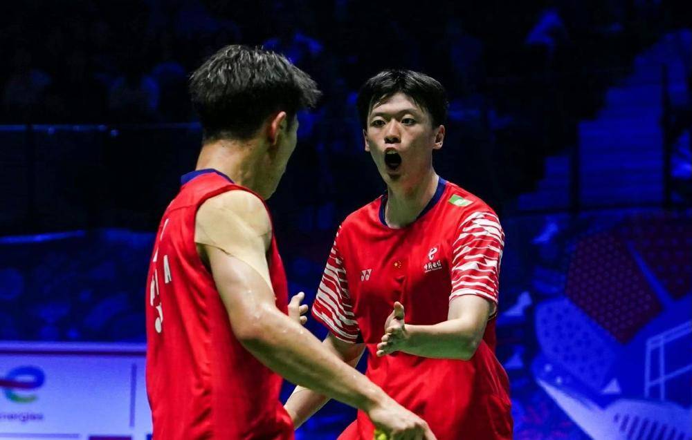 IM体育官网入口-包含韩国羽毛球队轻取印度羽毛球队,林丹制霸全场的词条