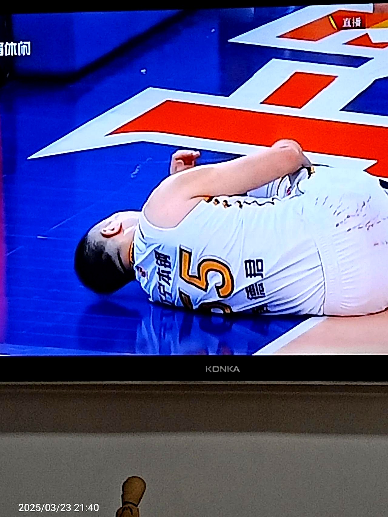 IM体育社区互动入口-湖北男篮队员受伤状况引发球迷担忧