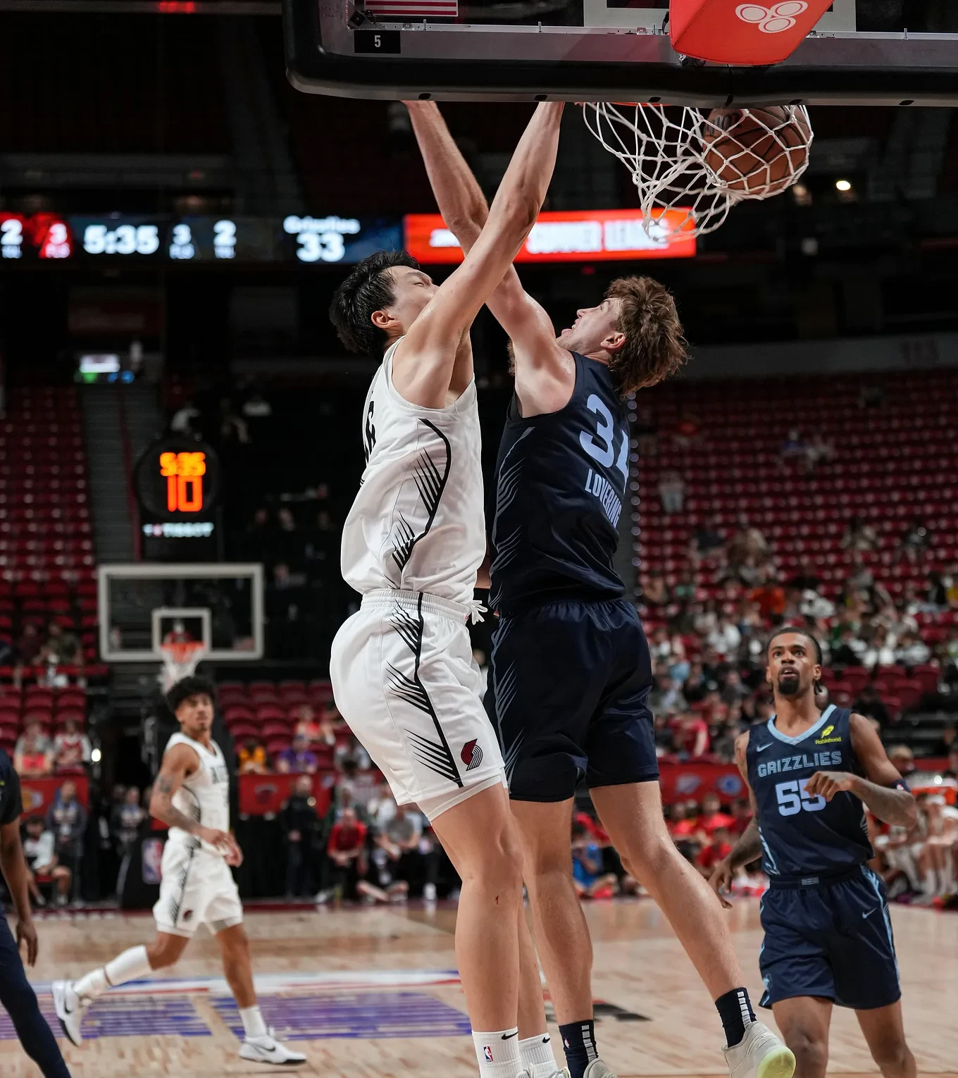 IM体育平台-关于开拓者局势稳定,球员间传球默契增强的信息