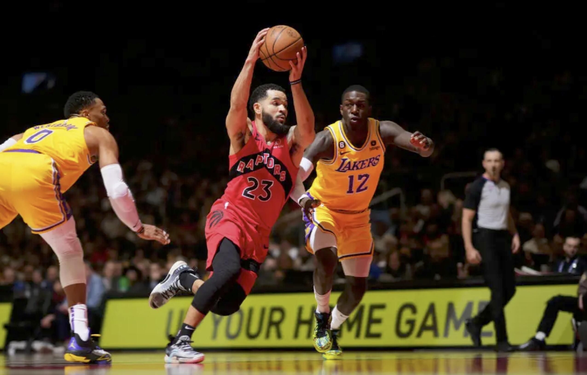 IM体育官方网-包含猛龙豪取胜果，范弗利特全面发挥的词条