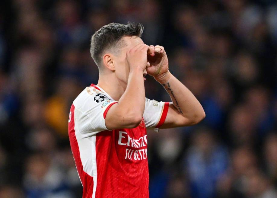 IM体育官网入口-包含那不勒斯憾负多特蒙德,遗憾失去小组头名的词条