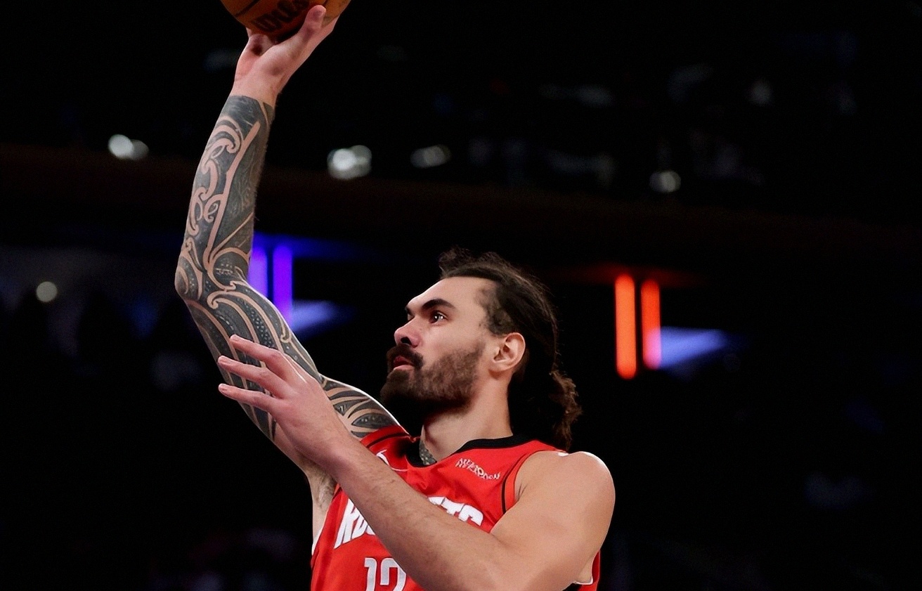 IM体育官方网站-火箭主场不敌马刺，遭遇失利