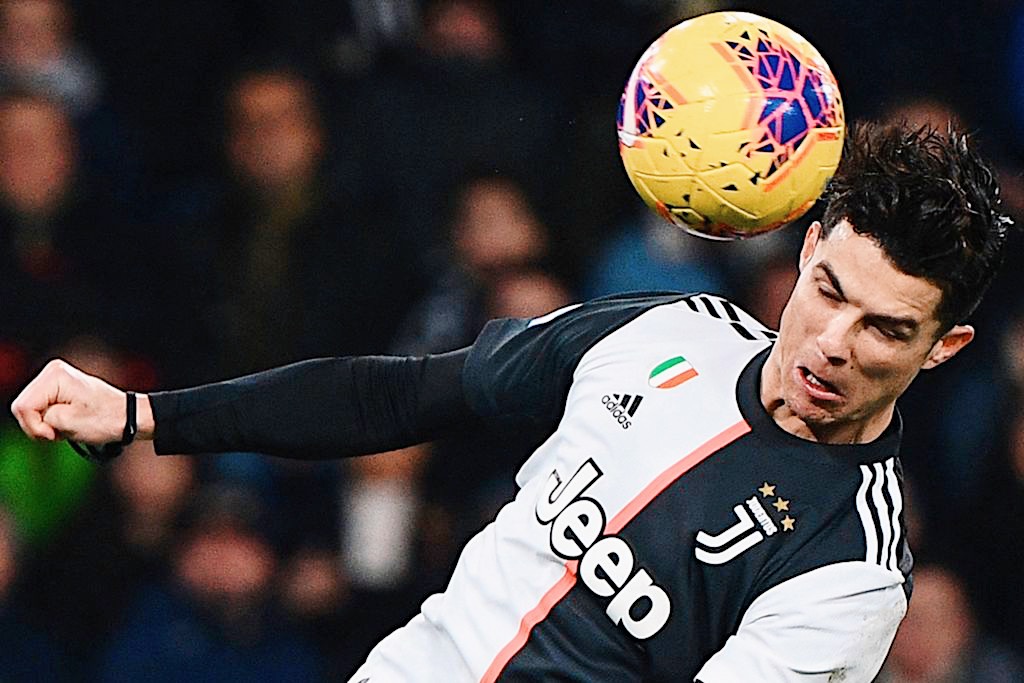 IM体育app-韩国横扫尤文,范戴克点燃赛场的简单介绍