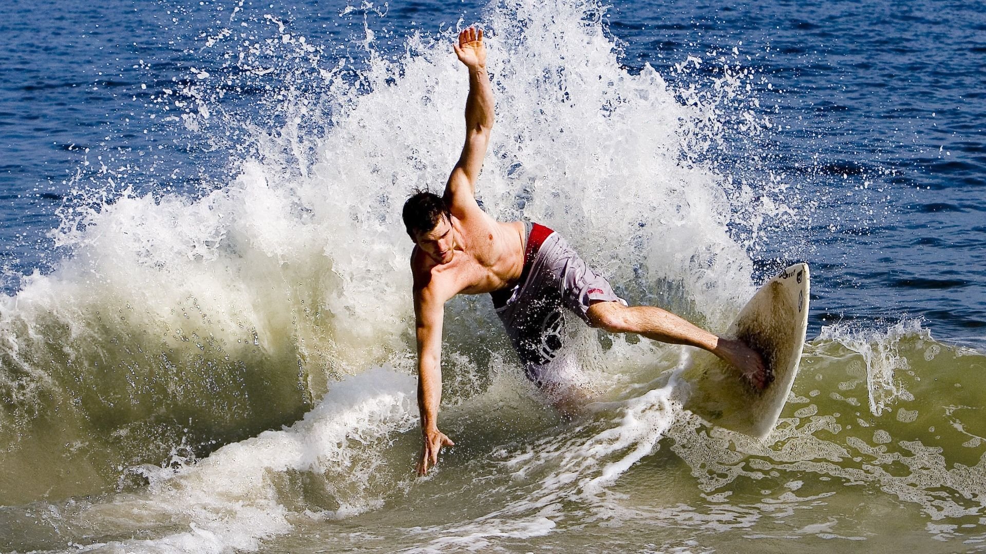 IM体育-克瓦拉茨赫利亚的独舞，当格鲁吉亚魔法师一手掌控乌拉圭与秘鲁的命运之战