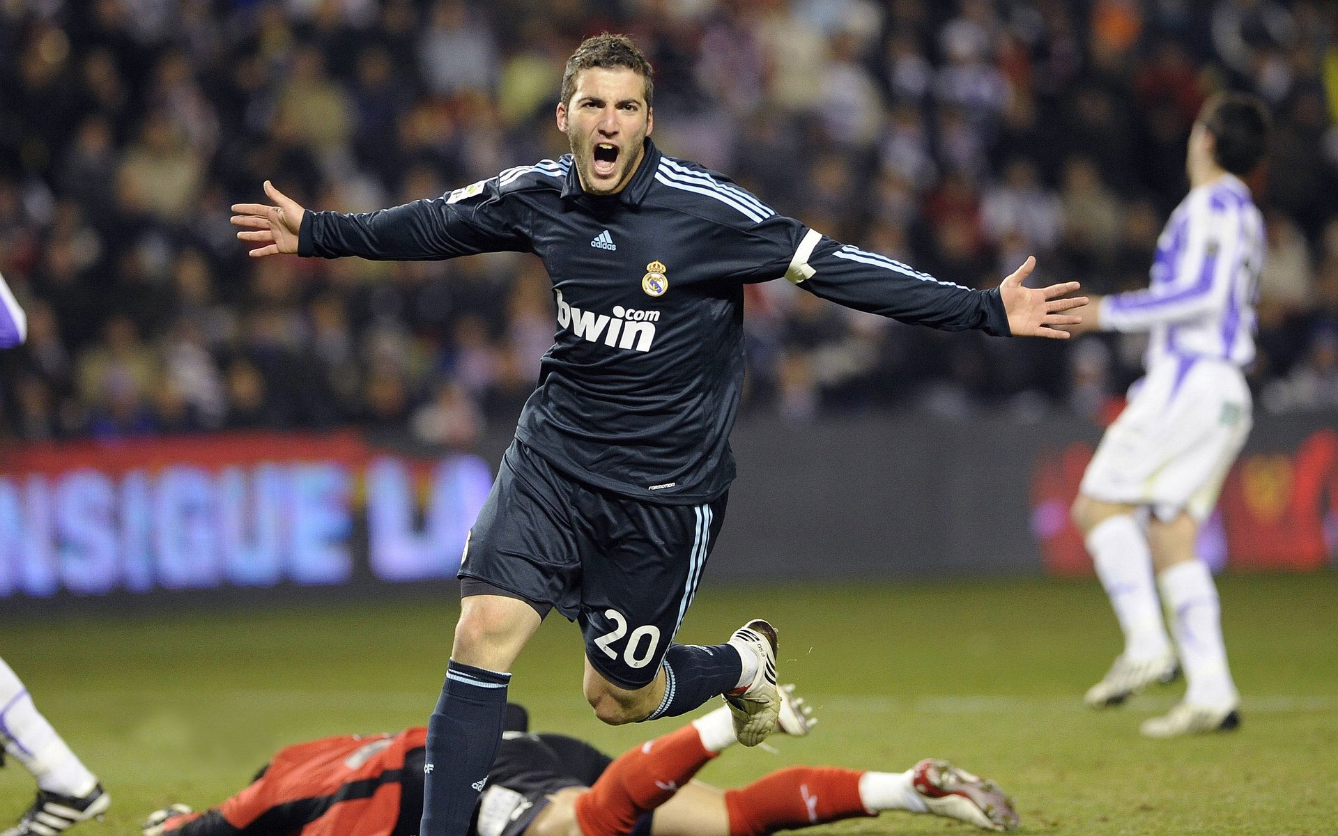 IM Sport-奥斯梅恩爆发背后的战术密码，巴拉圭式全面压制如何让切尔西陷入困境